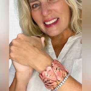 Tagua heart shaped bracelet. Artisan handmade statement jewelry unique Ecuador